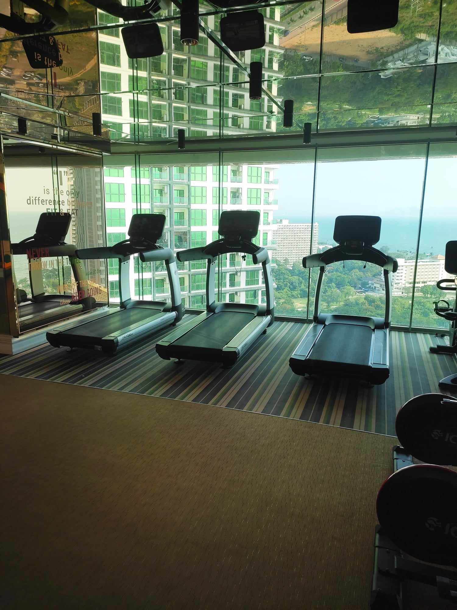 0b588668-ecb7-4e77-8875-9af1964addc6