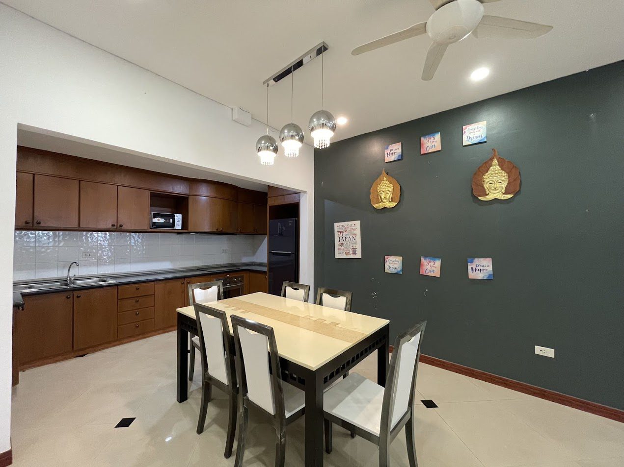 569211057_1887565722632856_2333980625349436271_n